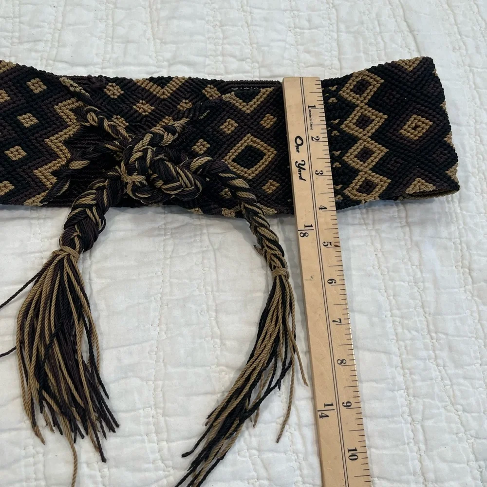 Vintage‎ Black and Tan Woven Macrame Belt Sz. M/L
